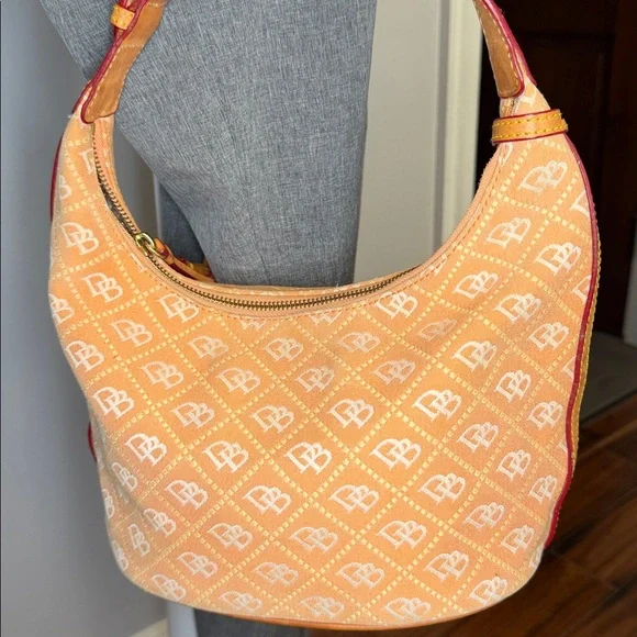 Dooney and Burke EUC. salmon color, canvas, swing style bag, key fob,storage - Picture 4 of 14